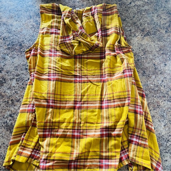 Cato Yellow Plaid Hooded Open Front Fringe Hem Sleeveless Vest, Pockets, Size XL - Picture 5 of 5